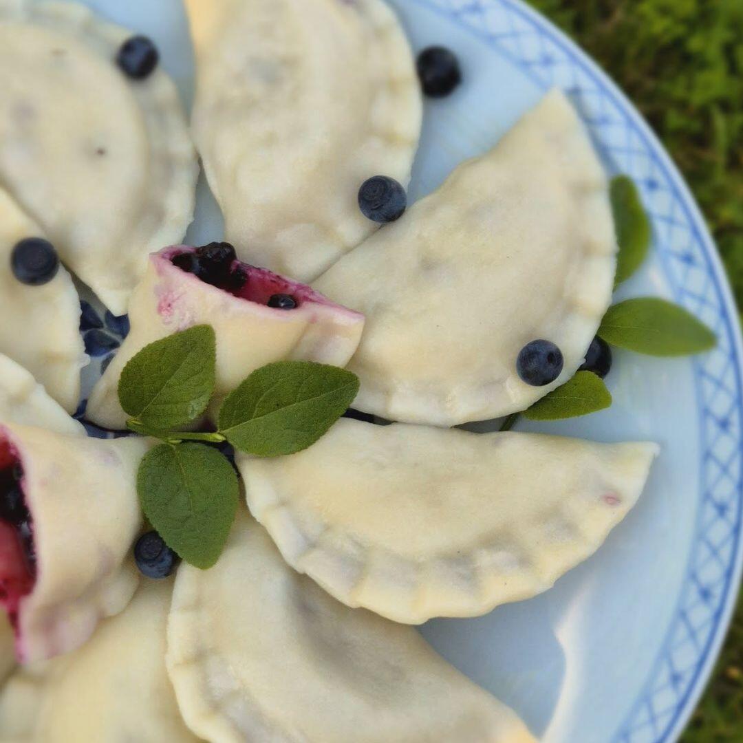 Pierogi Podlaskie z jagodami 16szt. ok.550g (2)